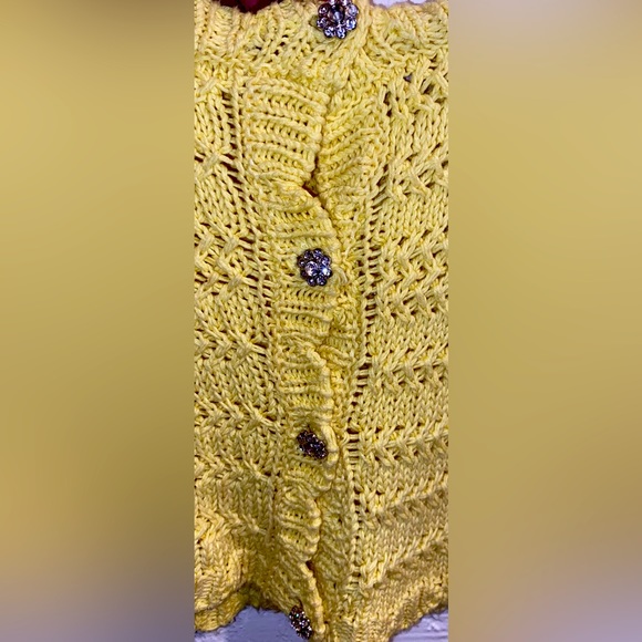 ZARA YELLOW TEXTURED KNIT TOP JEWEL BUTTON - Picture 4 of 4